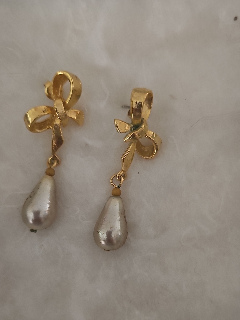 Gold Bow Earrings with Pearl Teardrops